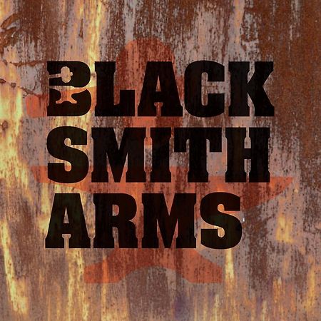 לינה וארוחת בוקר אלטון The Blacksmith Arms מראה חיצוני תמונה